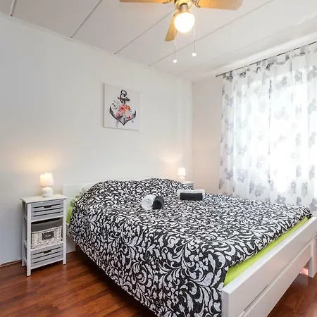 Apartment Abba